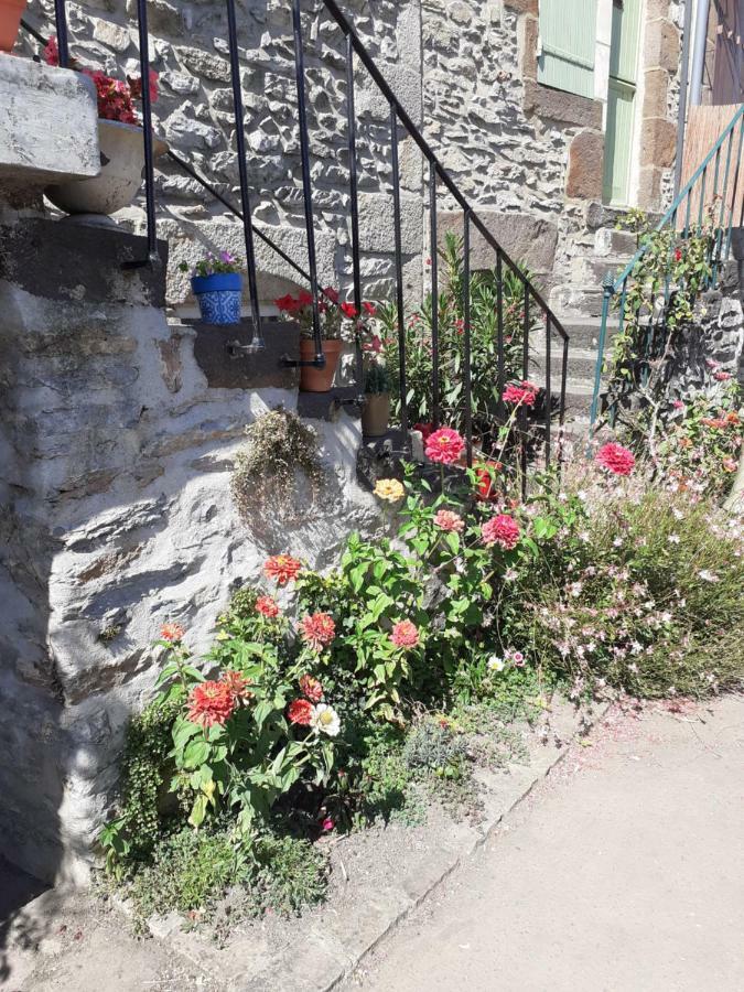Fresnay-sur-SartheLe Refuge Des Alpes Mancellesアパートメント エクステリア 写真
